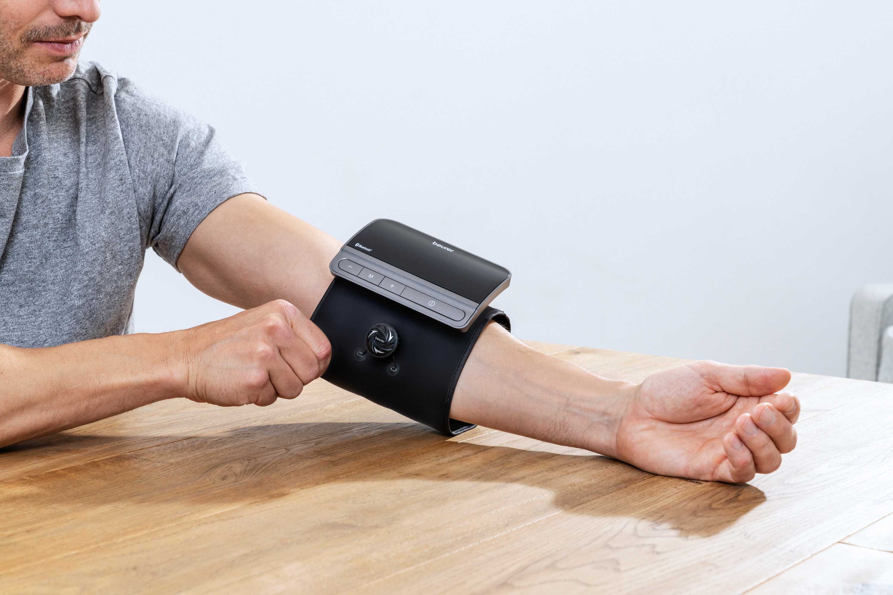 tensiometru electronic pentru brat to go tensiometru de brat